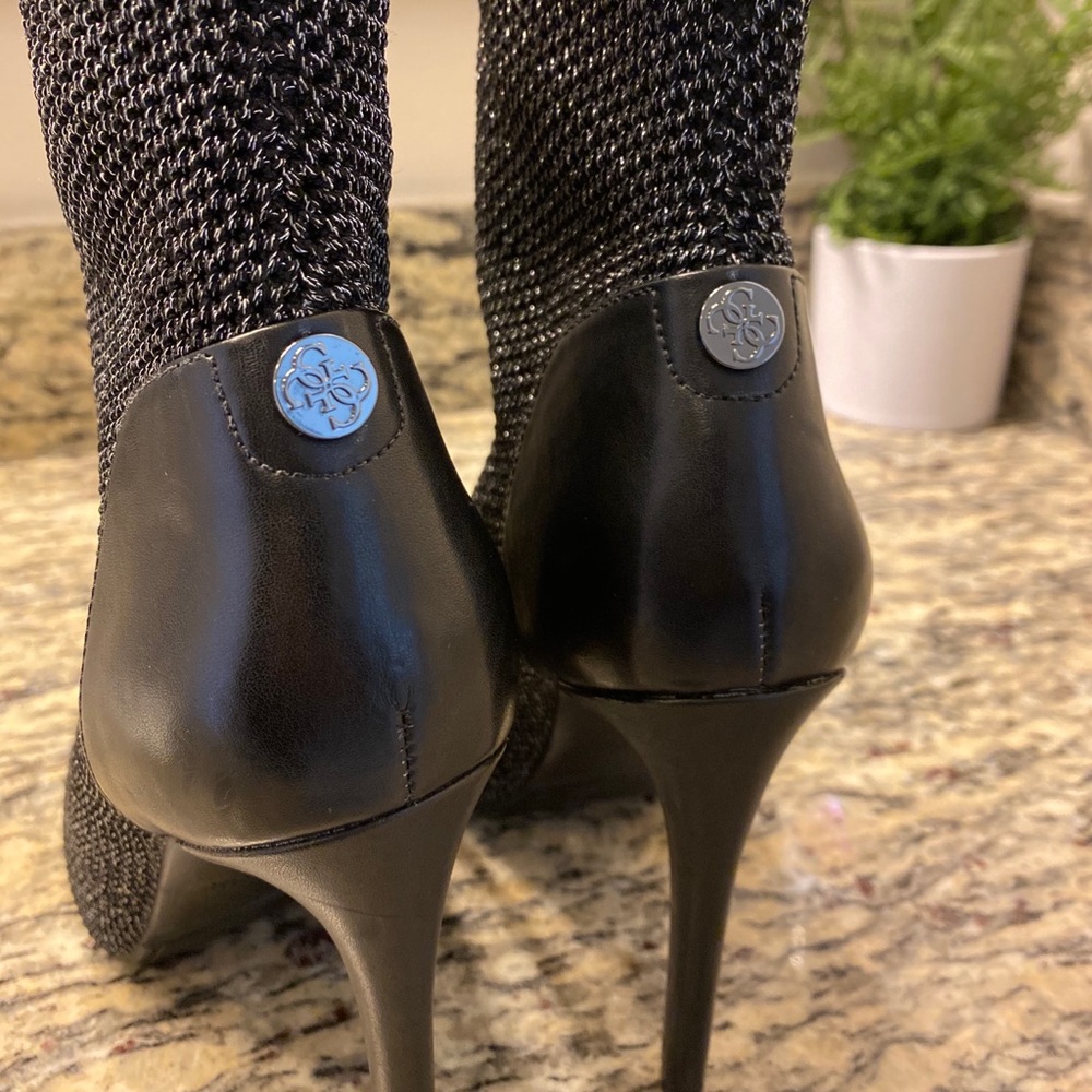 Guess heels Open toe boot